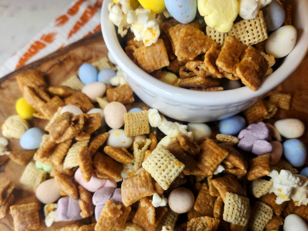 Easter Snack Mix ready to eat