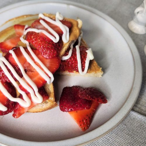 Peanut Butter and Strawberry Toast